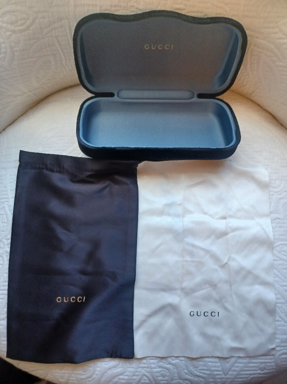 Gucci Black Velvet Hard Sunlass Case With Dustbag Cleansing Cloth